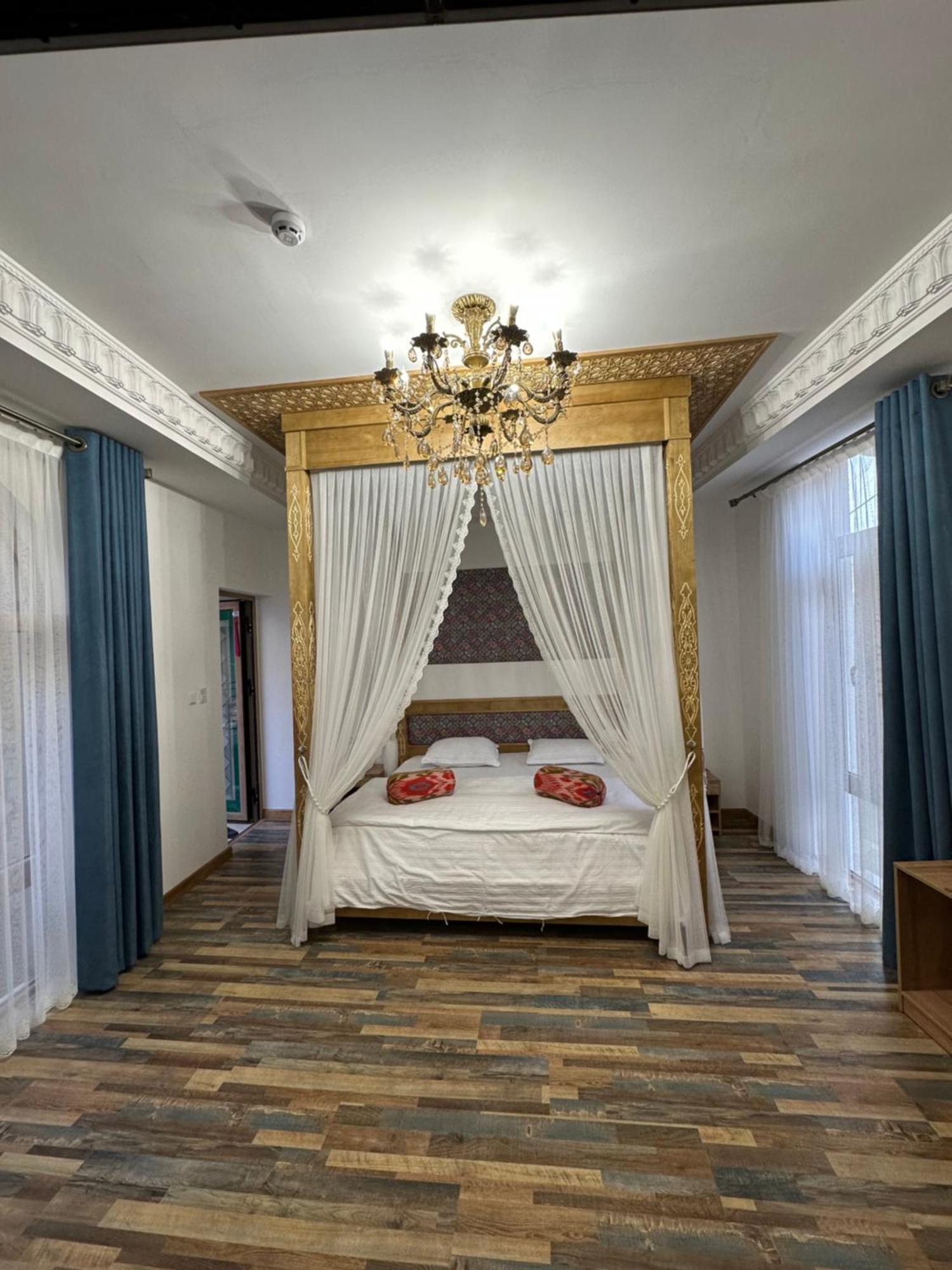 Hotel Rizo Boutique Bukhara Esterno foto